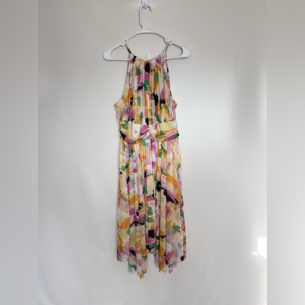 Maggy London T5673M - Halter Neck Printed Flowy Dress | Size 10 - Picture 2 of 6